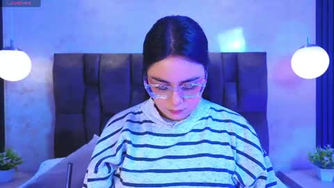Snapshot of victoriaandrade chatting on July 3, 11:49 am Victoria Andrade online show from July 3, 11:49 am