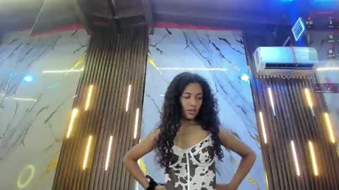 Snapshot of victoriaduarte chatting on November 27, 8:33 pm Victoria online show from November 27, 8:33 pm