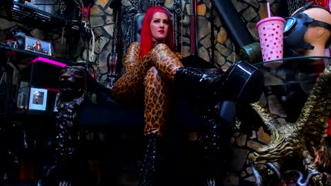 Snapshot of victoriaheller chatting on March 11, 7:26 am Victoria Heller online show from March 11, 7:26 am