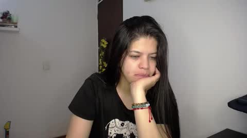 victorialg online show from November 11, 8:14 am