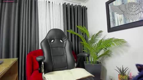 victoriapaker online show from January 9, 11:35 am