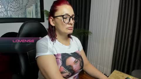 victoriapaker online show from March 15, 11:27 am