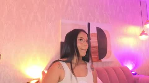 Snapshot of victoriaregia1 chatting on May 29, 11:41 am Maria Victoria online show from May 29, 11:41 am