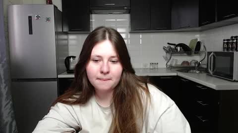 victoriassecrets_ online show from December 2, 6:20 am