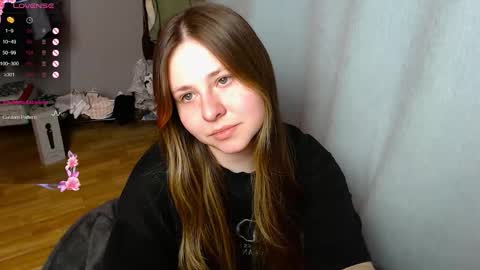 victoriassecrets_ online show from December 16, 4:56 pm