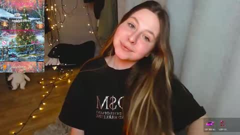 Snapshot of victoriassecrets_ chatting on January 7, 5:15 pm victoriassecrets_ online show from January 7, 5:15 pm