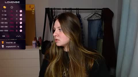 Snapshot of victoriassecrets_ chatting on January 31, 7:11 pm victoriassecrets_ online show from January 31, 7:11 pm