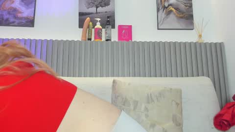 Snapshot of victoriastrom_ chatting on May 22, 1:06 pm victoriastrom online show from May 22, 1:06 pm