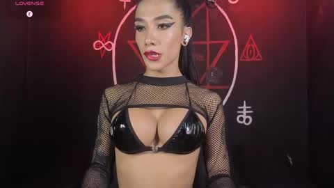 Snapshot of victoriavampire666 chatting on May 13, 7:39 am Victoria Vampire online show from May 13, 7:39 am