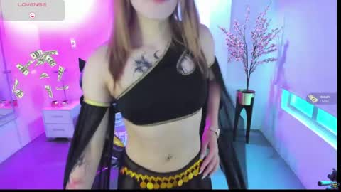 Snapshot of victoriia_doll chatting on May 28, 12:35 pm Victoria. online show from May 28, 12:35 pm