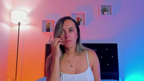 victoriia_rose_ online show from February 3, 6:40 am