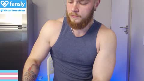 Snapshot of victortransman chatting on November 10, 10:25 am Victor online show from November 10, 10:25 am