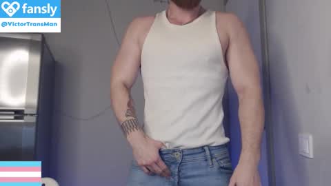 Snapshot of victortransman chatting on December 2, 10:09 am Victor online show from December 2, 10:09 am