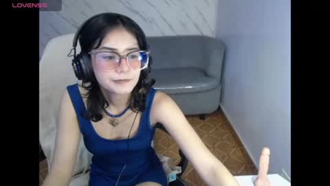 Snapshot of victorycat_v chatting on April 28, 3:11 am Live 1000pm 600am COLOMBIAN HOUR online show from April 28, 3:11 am