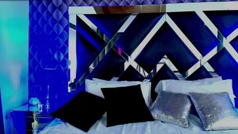 Snapshot of victtoria_lee chatting on March 12, 11:44 pm victtoria lee online show from March 12, 11:44 pm