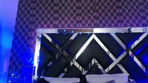 victtoria lee online show from February 8, 6:55 pm