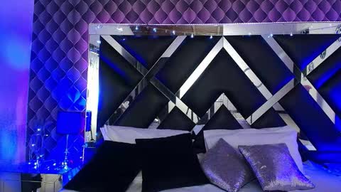 victtoria lee online show from February 20, 7:25 pm