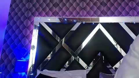 victtoria lee online show from July 14, 6:57 pm