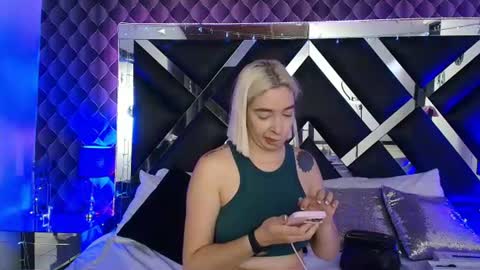 victtoria lee online show from July 21, 7:38 pm