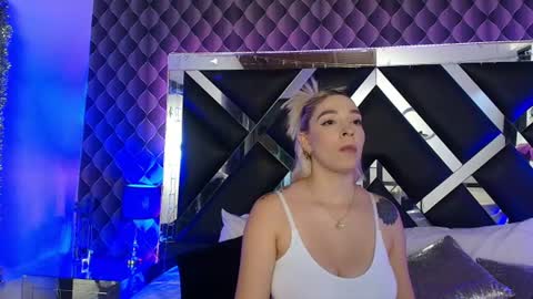 victtoria lee online show from July 28, 8:52 pm
