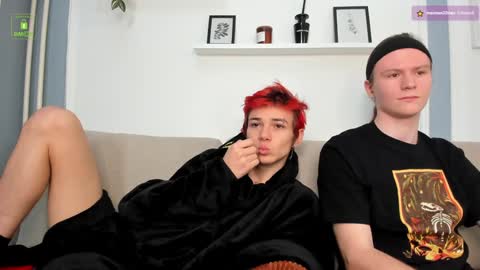 Snapshot of viego_pattel chatting on December 10, 6:06 pm Viego Pattel online show from December 10, 6:06 pm