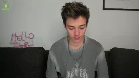 Snapshot of viego_pattel chatting on October 9, 4:27 pm Viego Pattel online show from October 9, 4:27 pm