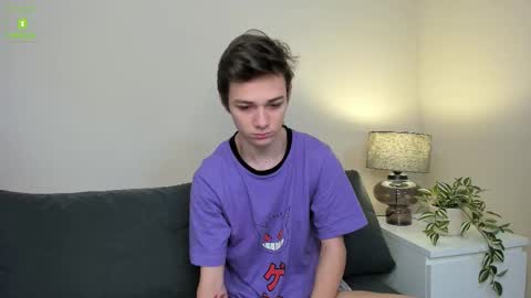Snapshot of viego_pattel chatting on November 6, 12:28 pm Viego Pattel online show from November 6, 12:28 pm