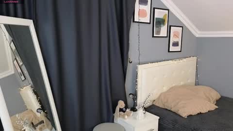 Snapshot of vienna_gones chatting on March 27, 12:16 pm Eva online show from March 27, 12:16 pm