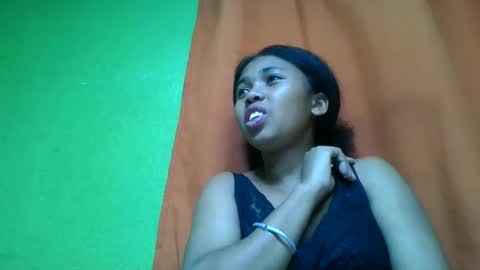 Snapshot of vierge28430 chatting on May 16, 5:01 pm vierge28430 online show from May 16, 5:01 pm
