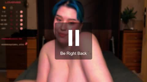 Snapshot of viesica_ chatting on June 11, 12:32 am viesica_ online show from June 11, 12:32 am