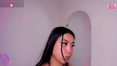 Snapshot of viioleett_cum chatting on July 31, 3:22 pm viioleett_cum online show from July 31, 3:22 pm