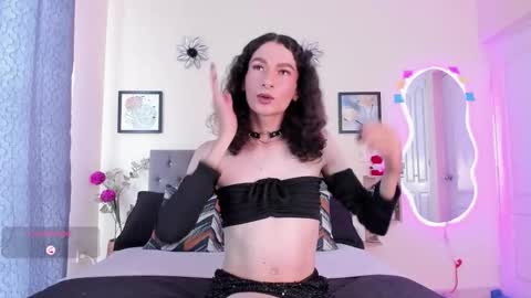 Snapshot of viioleta_cam chatting on November 6, 2:07 pm Violet online show from November 6, 2:07 pm
