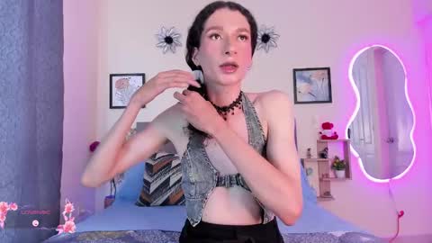 Snapshot of viioleta_cam chatting on November 27, 7:16 pm Violet online show from November 27, 7:16 pm