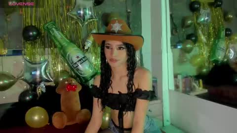 Violet online show from October 2, 1:07 pm