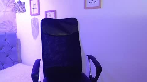 Snapshot of viiolleta chatting on January 11, 6:23 pm viioleta online show from January 11, 6:23 pm