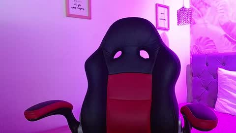 Snapshot of viiolleta chatting on February 6, 12:16 pm viioleta online show from February 6, 12:16 pm