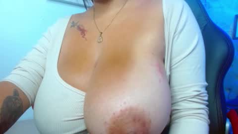 Snapshot of viiolleta chatting on October 11, 12:58 pm viioleta online show from October 11, 12:58 pm