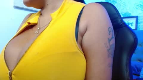 Snapshot of viiolleta chatting on October 16, 12:28 pm viioleta online show from October 16, 12:28 pm