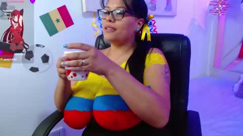 Snapshot of viiolleta chatting on June 11, 12:58 pm viioleta online show from June 11, 12:58 pm