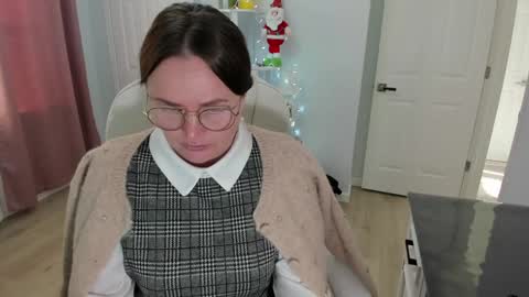 Snapshot of vika7333 chatting on December 13, 6:59 pm Ukrainian-woman online show from December 13, 6:59 pm