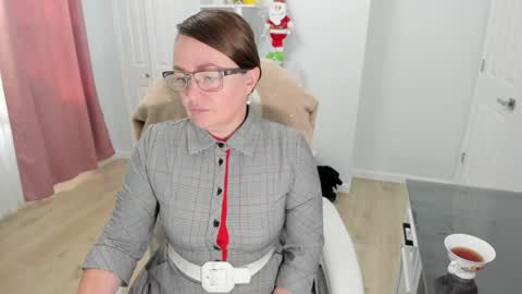 Snapshot of vika7333 chatting on December 14, 3:04 pm Ukrainian-woman online show from December 14, 3:04 pm