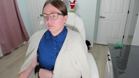 Snapshot of vika7333 chatting on December 16, 6:16 pm Ukrainian-woman online show from December 16, 6:16 pm