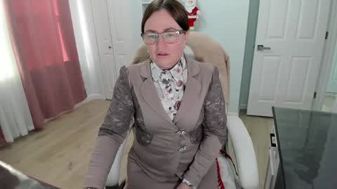 Snapshot of vika7333 chatting on December 23, 2:28 pm Ukrainian-woman online show from December 23, 2:28 pm