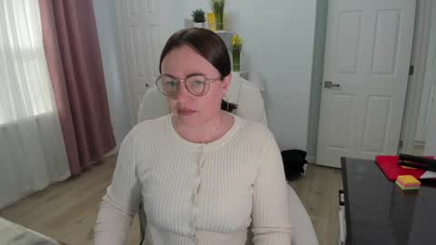 Snapshot of vika7333 chatting on February 3, 4:52 pm Ukrainian-woman online show from February 3, 4:52 pm