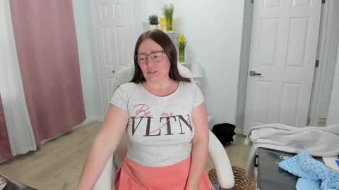 Snapshot of vika7333 chatting on February 8, 2:38 pm Ukrainian-woman online show from February 8, 2:38 pm