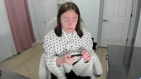 Snapshot of vika7333 chatting on February 19, 12:33 pm Ukrainian-woman online show from February 19, 12:33 pm