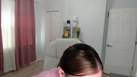 Snapshot of vika7333 chatting on March 8, 4:50 pm Ukrainian-woman online show from March 8, 4:50 pm