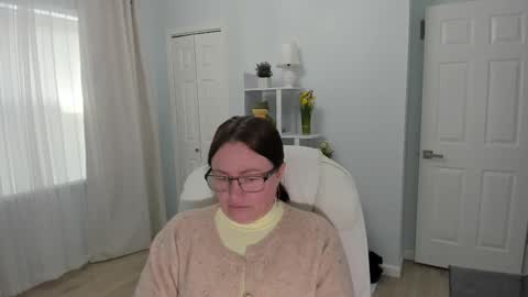 Snapshot of vika7333 chatting on March 12, 2:56 pm Ukrainian-woman online show from March 12, 2:56 pm