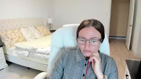 Snapshot of vika7333 chatting on September 13, 3:12 pm Ukrainian-woman online show from September 13, 3:12 pm