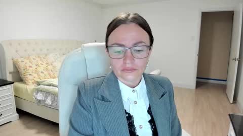 Snapshot of vika7333 chatting on September 20, 11:22 am Ukrainian-woman online show from September 20, 11:22 am